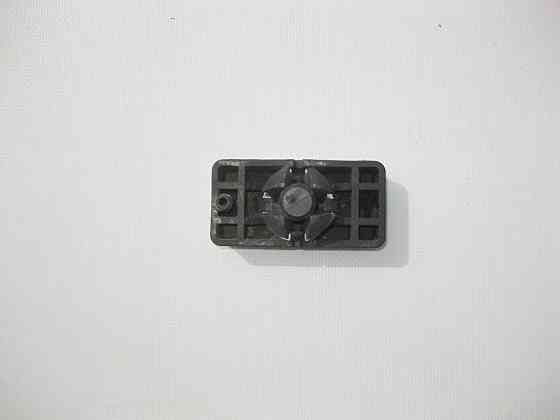 Mercedes-Benz  A0029976186 Опора домкрата на передньому підрамнику C-Class W203 W204 CL203 Sportcoupe C203 E-Class W212 GLK X204 CLS C218 CLC C218 Одесса