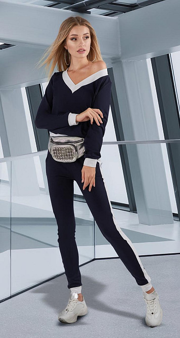 Костюм із білим оздобленням Київ - фото 1