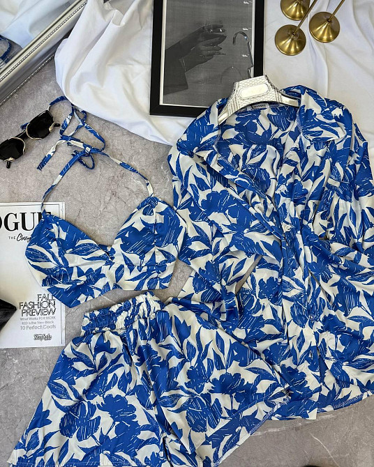 Жіночий легкий принтований костюм трійка: сорочка топ і шорти з шовку Одеса - фото 3