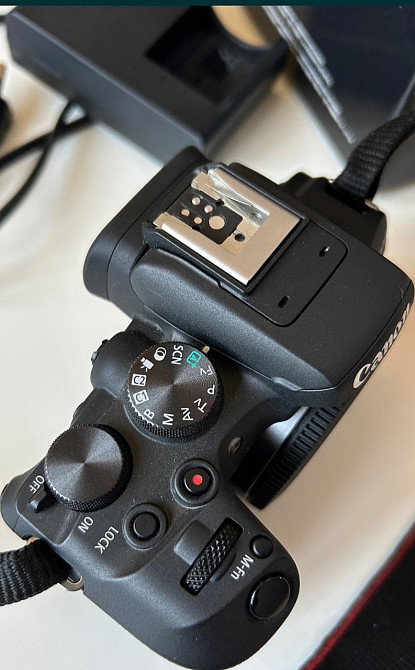 Фотоаппарат: Canon R10 body , в хорошем состоянии! Харьков - изображение 3
