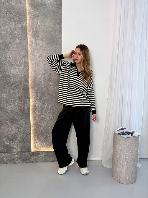 Женский стильный повседневный костюм поло на пуговицах, брюки палаццо тринитка. Графит Одесса - изображение 7