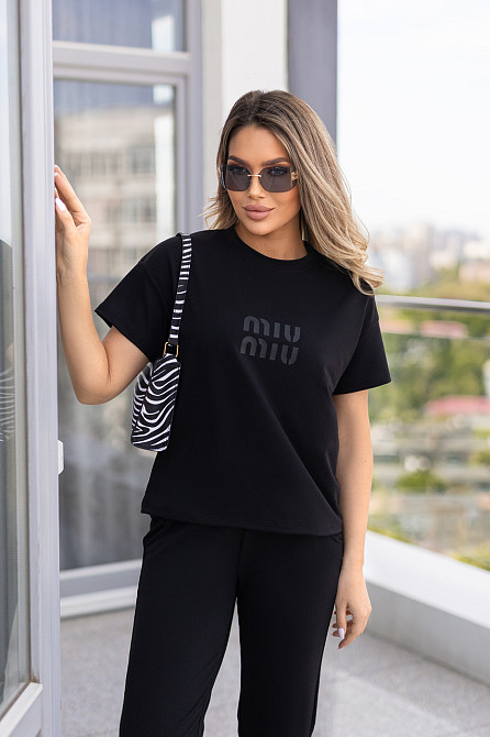 Спортивный костюм с футболкой 