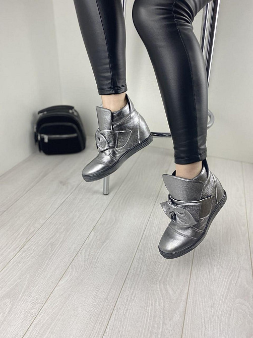 Жіночі снікерси 2415 срібні натуральна шкіра демісезонні підошва 2/7 см розмір 38 (3233) Коломия - фото 10