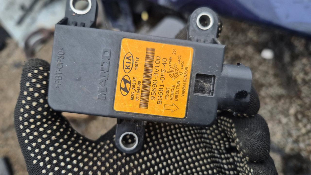 Датчик ESP HYUNDAI 95690-3V100 Київ - фото 1