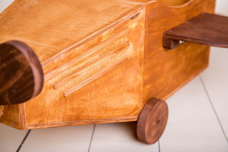 Дитяча іграшка "Літак Карнаж" коричневий Миколаїв - фото 6