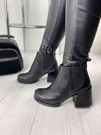 Черевики жіночі TWO STEPS чорні натуральна шкіра каблук 8см (2767) Коломия