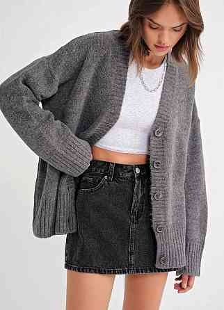 Женский базовый вязаный оверсайз кардиган на пуговицах Графит Одесса