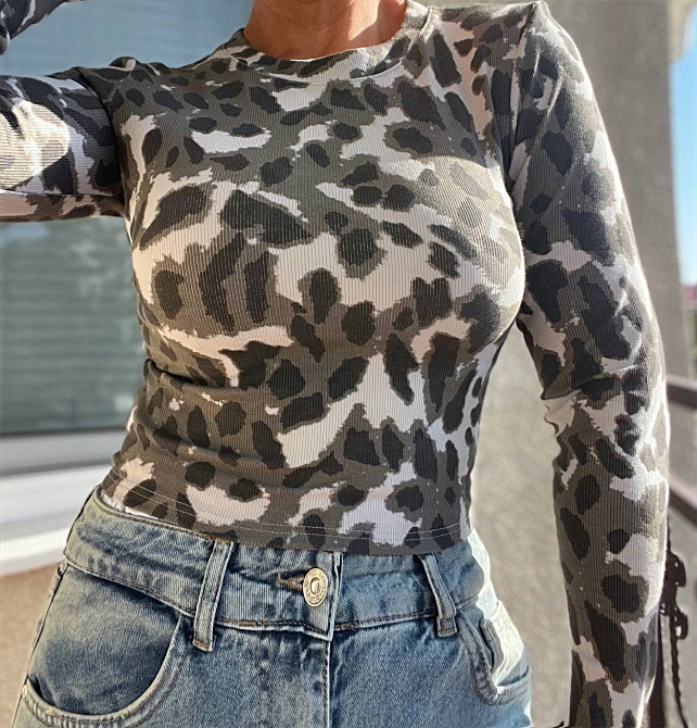 Реглан жіночий A-N 2761 лонгслів рубчик леопардовий принт one size, оливковий, one size Київ - фото 9