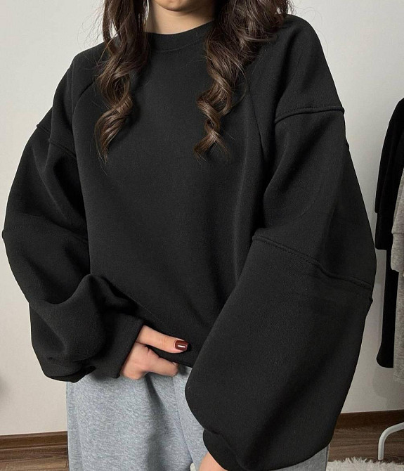 Жіночий теплий оверсайз світшот тринитка на флісі Чорний Одеса - фото 3