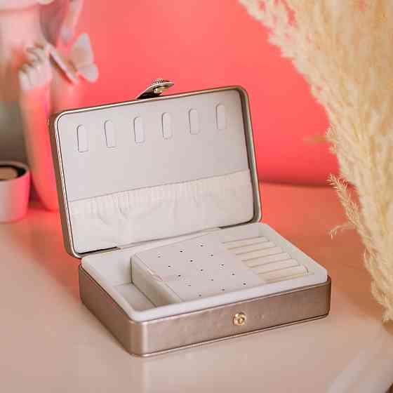 Yiwu Скринька для прикрас з еко шкіри 16×11×4.7 см органайзер для ювелірних виробів HP-5-30GOLD Коломыя