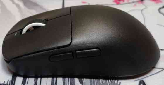 Легка бездротова геймерська мишка Vgn Vxe Dragonfly R1 SE+ з сенсором Pixart 3395 SE. Київ