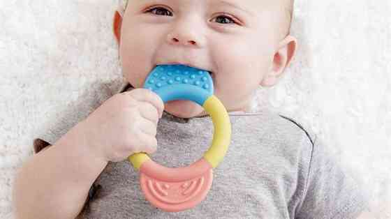 Прорезыватель Hape Кольцо (E0026) Киев