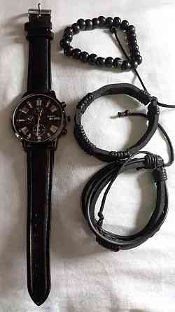 Подарочный набор для мужчин: наручные часы с 3 ориг. браслетами- диам 4см, длин 24см, шир рем 2см, без коробки Киев