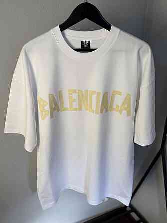 Футболка оверсайз біла з принтом Balenciaga Чернівці