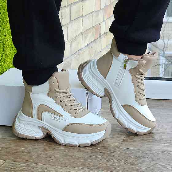 Зимові Білі жіночі Кросівки з МЕХОМ на Толстой Підошві Танкетке Ботинки Шкіряні Бежеві (розміри: 36,37,38,39,40) Дніпро