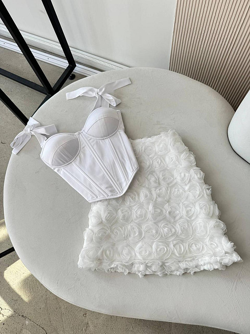 Женский романтичный корсетный комплект с 3D-цветами Белый, S Одесса - изображение 2