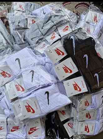 Дитячі якісні бавовняні шкарпетки Чорного кольору середньої висоти в наборі 4 штук Nike. Розмір 31-34 Київ