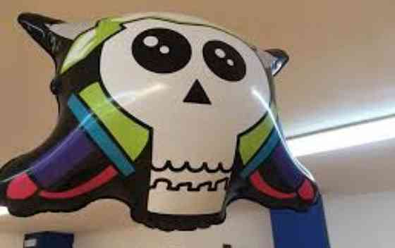 Повітряна куля Череп декор на Хелловін кольоровий Київ