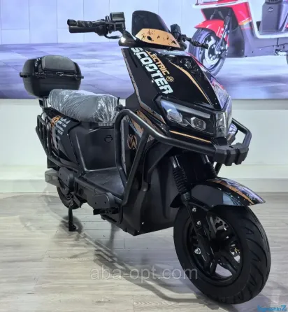 Электроскутер CORSO Bullet 2500W-72Вт-40Ah LteFo4 шины 90-90/10