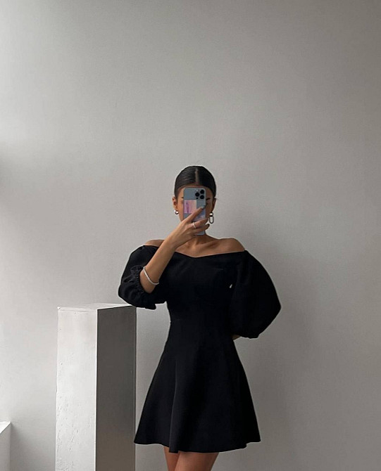 Женское романтическое мини платье с объемным рукавом костюмка Черный, 44/46 Одесса - изображение 6