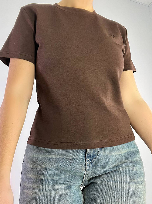 Футболка жіноча A-N 25197 вишивка літера F однотонна базова середня довжина one size, коричневий, one size Київ - фото 3