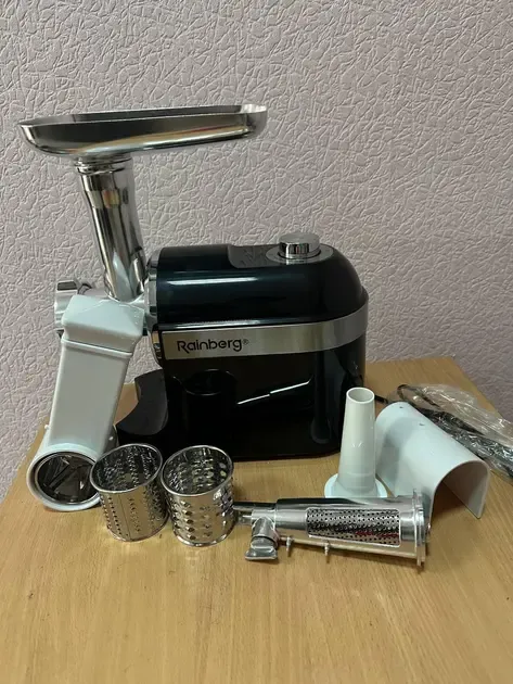 черная Мясорубка Rainberg RB-2270 3800Вт с реверсом и насадками для шинковки и колбас Коломия - фото 3