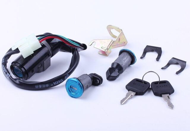 Замки, 3 шт. + крепежи (069) - F50 и F1 Мукачево - изображение 1