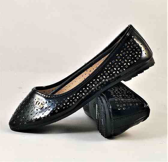 Жіночі Балетки Чорні Лакові з Перфорацією Мокасини Туфлі Літні (розміри: 36,37,38,39) — 870 Дніпро
