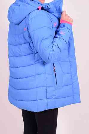 Зимняя женская удлиненная куртка 