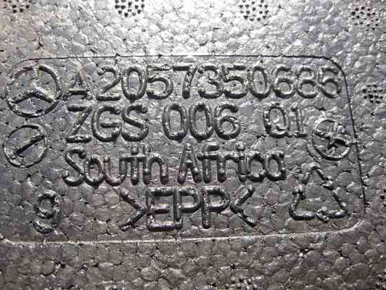 Mercedes-Benz  A2057350686 Пінопластовий ущільнювач внизу задніх правих дверей передня частина C-Class W205 Одеса