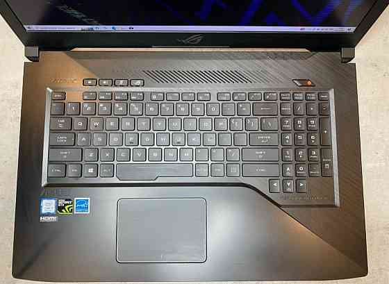 Ноутбук ASUS ROG Strix Scar 17" GTX 1050ti/i7-8750h/ssd 1tb/16Gb. Київ