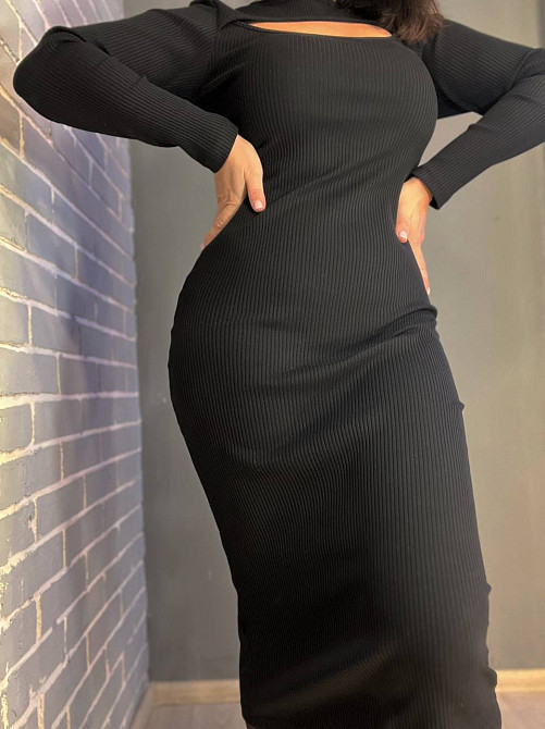 Платье женское ARBESH 3001 в рубчик вырез на груди длинное трикотажное one size черное, черный, one  Одесса - изображение 6