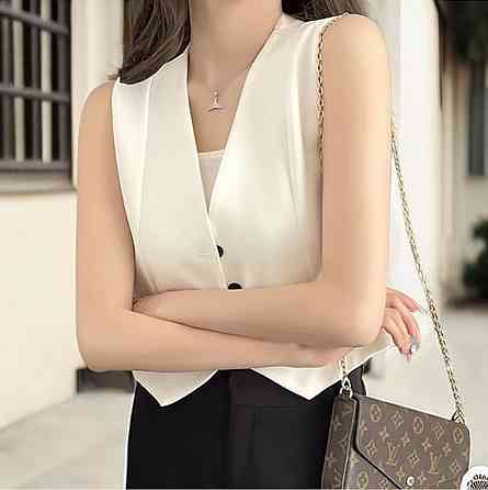 Женский базовый жилет на пуговицах с подкладкой 42/44, Молочный Одесса