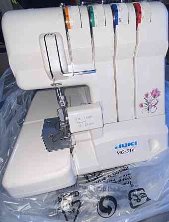 Оверлок Джуки 51 е настроенный новый. Харьков