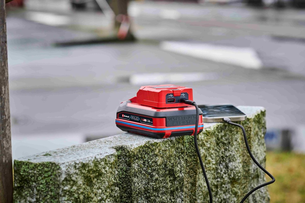 Акумуляторний адаптер для зарядки USB-пристроїв Einhell TC-CP 18 Li USB A/C-Solo (4514148) Київ - фото 9