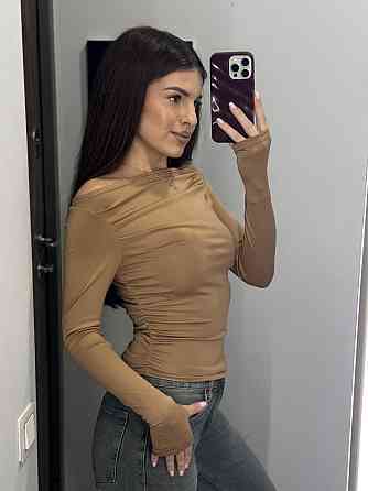 Женский романтичный лонгслив с открытыми плечами турецкий микродайвинг Бежевый, 42/44 Одесса