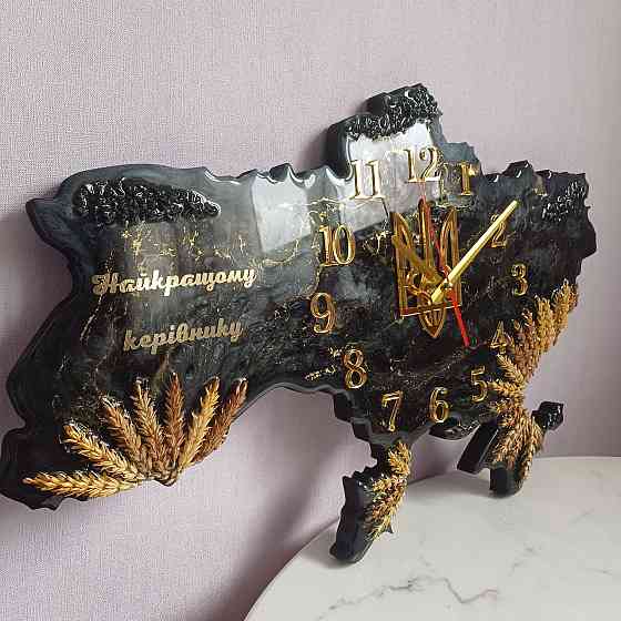 Часы настенные 50*32 см из эпоксидной смолы ручной работы 