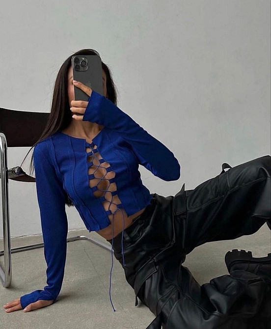 Жіночий стильний привабливий топ із довгим рукавом на шнурівці рубчик мустанг Електрик, 44/46 Одеса - фото 2