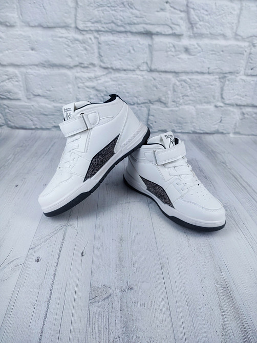 Детские демисезонные белые кроссовки хайтопы  светоотражающие для мальчиков подростков 32 Николаев - изображение 5