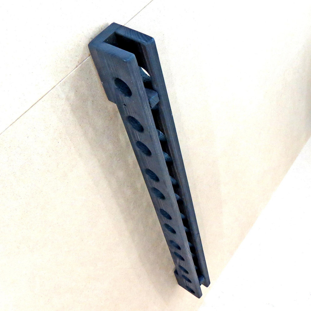 Настенная винная полка 