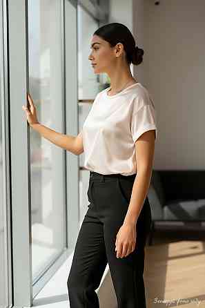 Жіноча футболка з шовку Бежевий М Харків