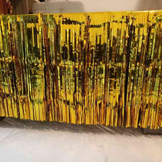 Дождик широкий на стену и стол 74 см на 274 см золотистый Киев