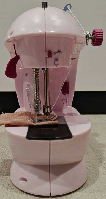 Мини электрическая швейная машинка для начинающих caydo с педалью. Розовая. Харьков - изображение 6