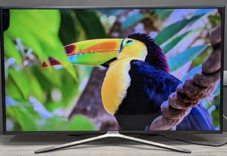 Телевизор: Samsung UE49K5579SU (49