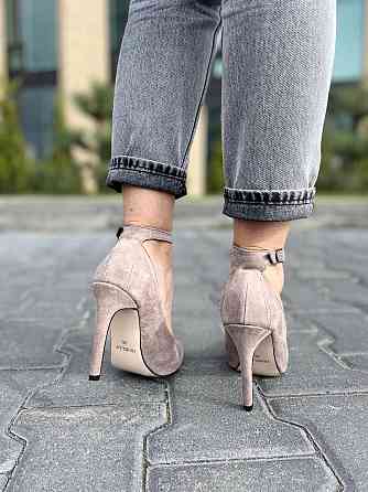 Nivelle Туфлі жіночі NIVELLE капучино натуральна замша 36р. каблук 10см. (1769/10502-10512) Коломия