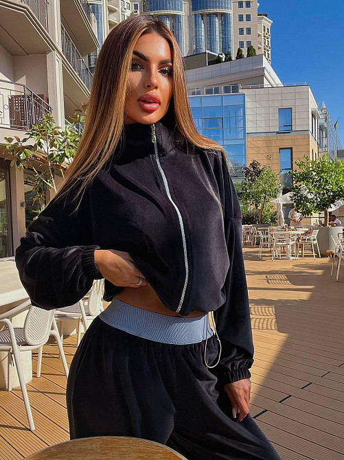 Жіночий стильний повсякденний костюм з ніжного велюру Одеса - фото 7