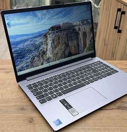 Ноутбук Lenovo IdeaPad 1i 15.6" Intel 8/256Gb. Харків