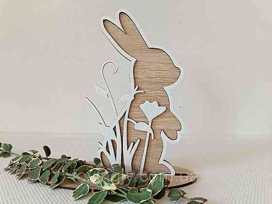 Пасхальный кролик с подставкой под шоколадное яйцо 20см Ирпень