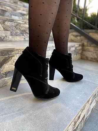 Жіночі черевики YDG модель 603 чорні натуральна замша каблук 9 см розмір 37р. (1045) Коломия