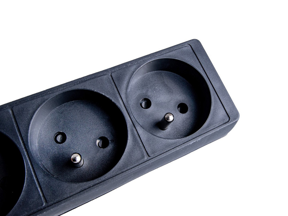 Подовжувач електричний "Keltin" побутовий IP20 із заземленням і вимикачем  3 метра 3 гнізда чорний Стрый - изображение 4